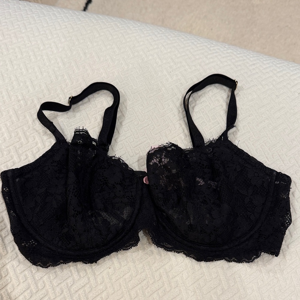 Victoria Secret Black Lace Bra 38 D